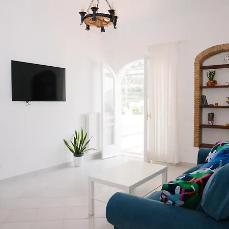 Casa Tally *